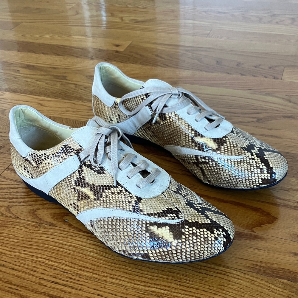 Stylish Snake Print Sneakers for Men, made in Italy, brand new
